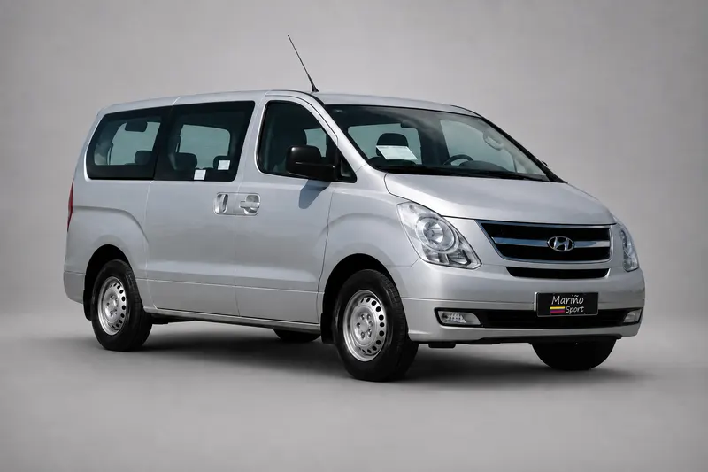 Hyundai H1 9 o 12 pasajeros (Categoría S)